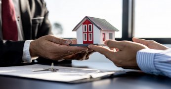 Başiskele'de  satılık 3 katlı bina