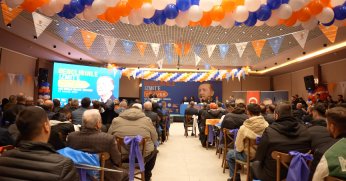 AK Gençlerden İzmit’te Şölen Gibi Kongre