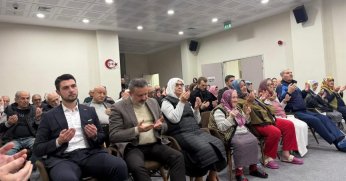 İzmit’te AK Gençlerden Kandil Gecesi’ne Özel Duygulandıran Ziyaret