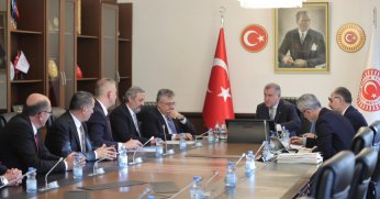 GÖLCÜK’E ÇOK AMAÇLI KAPALI SPOR SALONU MÜJDESİ