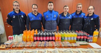 Gölcük Zabıtası Tarihi Geçmiş Ürünlere El Koydu