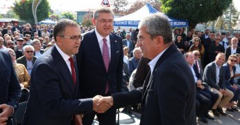 Derince Belediyesi 14 Yeni Hizmet Aracını Tanıttı