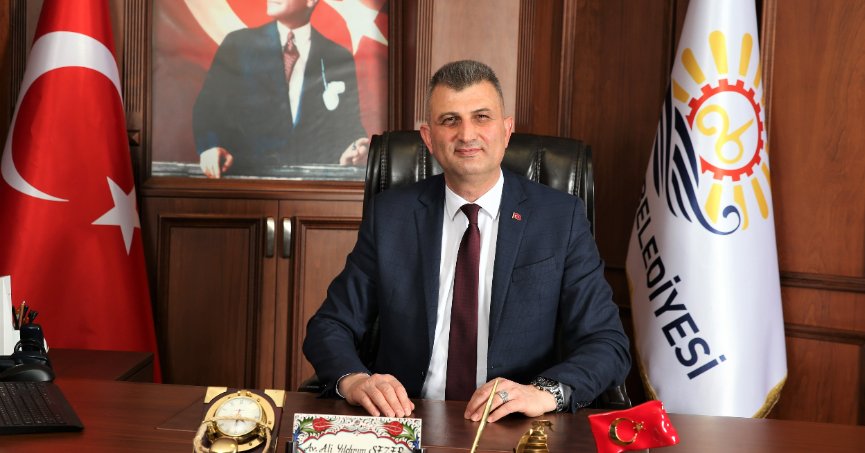 BAŞKAN SEZER: “ÖĞRETMENLER GÜNÜ KUTLU OLSUN”