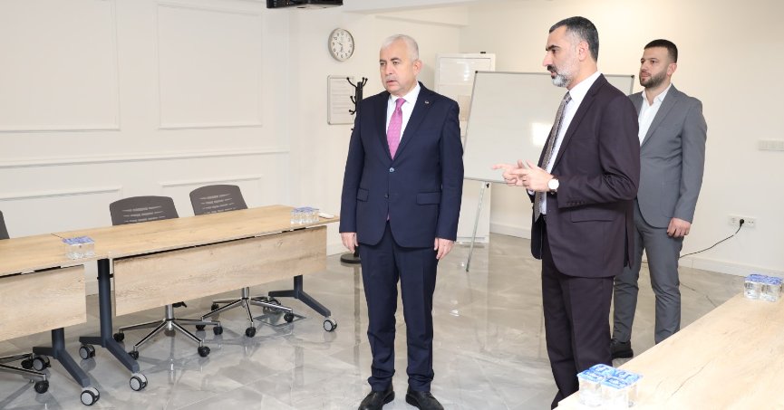 Genel Sekreter Gündoğdu, Sivil Toplum Merkezi’ni inceledi