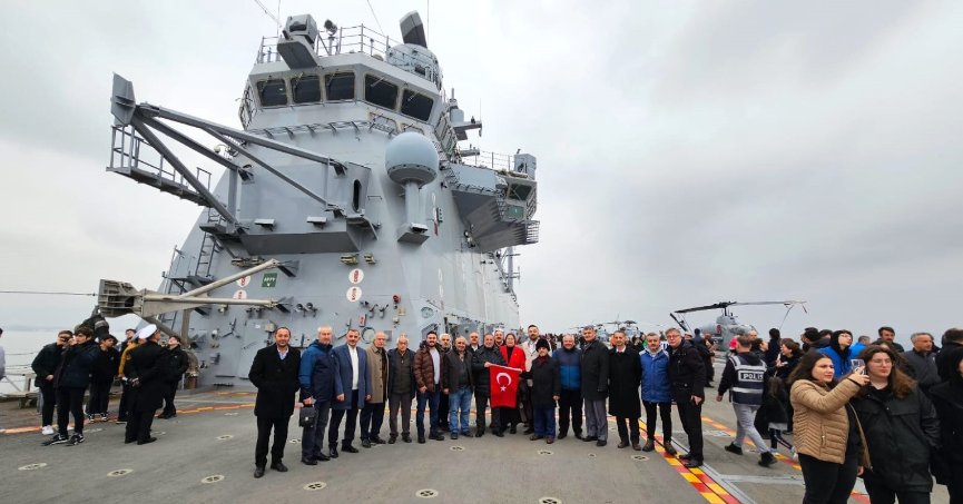 TCG Anadolu, Kocaeli’ye heyecan ve gurur verdi