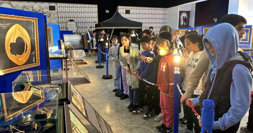 Kutsal Emanetlere Büyük İlgi 