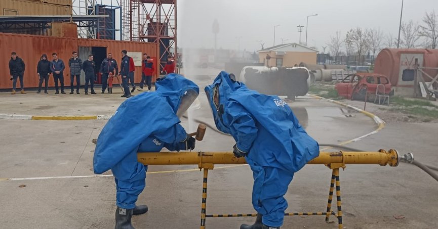 Büyükşehir İtfaiyesinden KBRN eğitimi