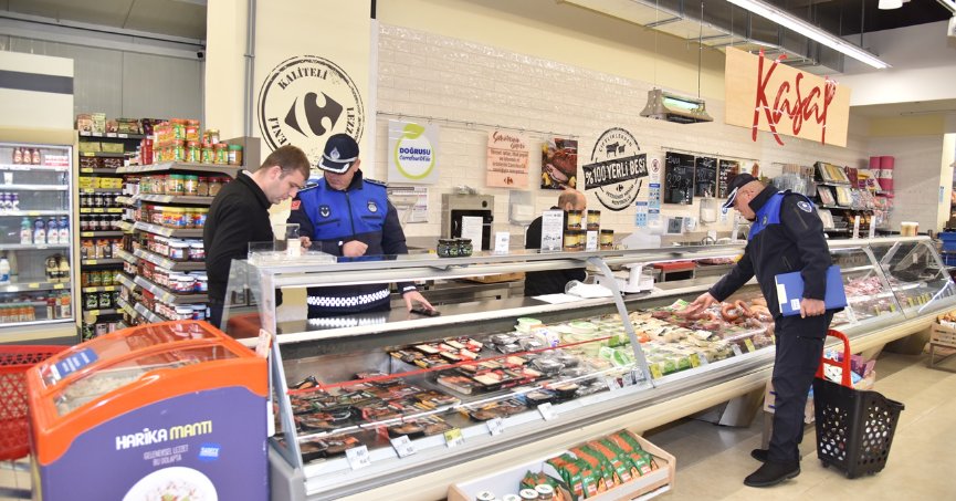 KARTEPE ZABITASI’NDAN GÜVENLİ ALIŞ-VERİŞ İÇİN DENETİM