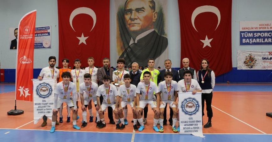 KOTO Teknik Koleji Futsal’da şampiyon!