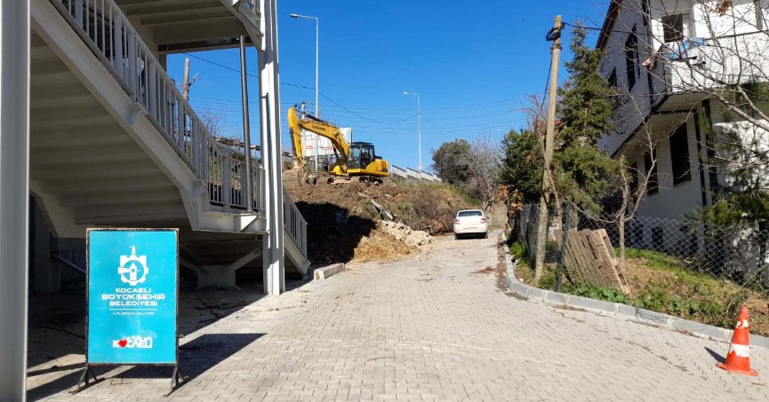 Eskihisar feribot yolu genişletiliyor