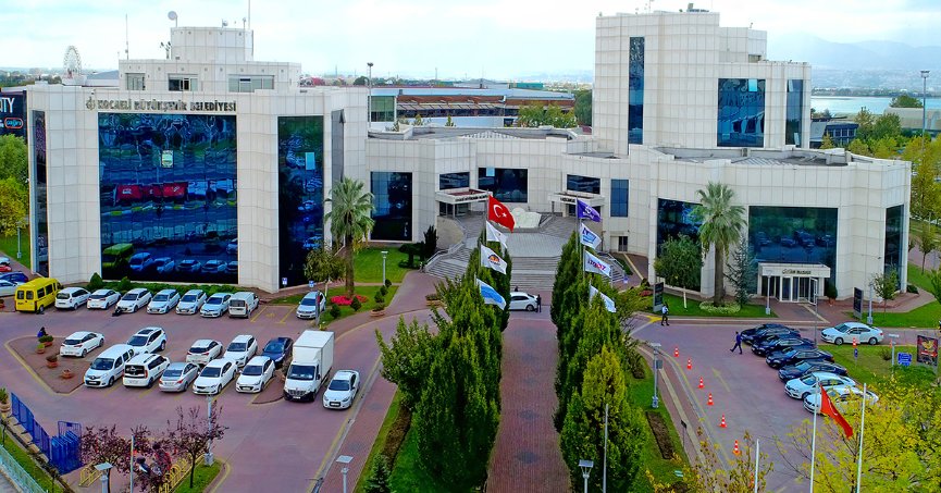 Büyükşehir’e bir kadın müdür daha