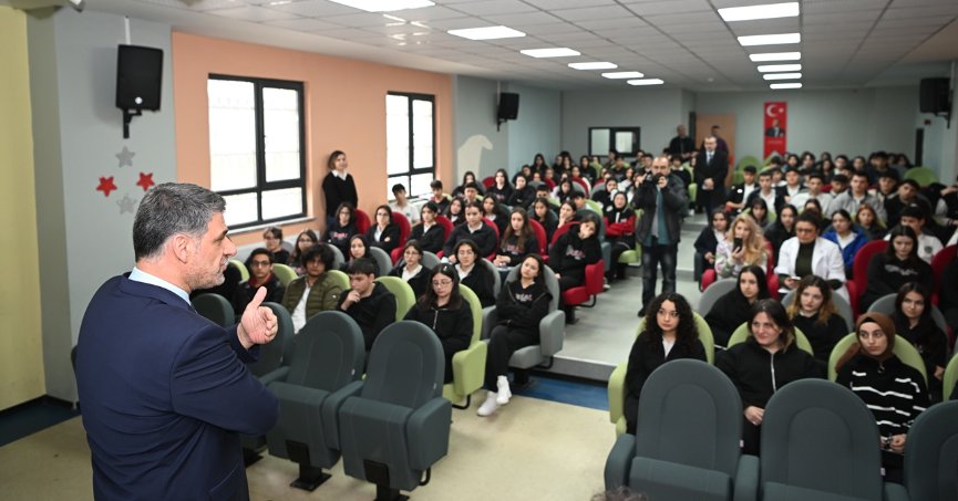 BAŞKAN KOCAMAN’DAN EĞİTİME DEV DESTEK