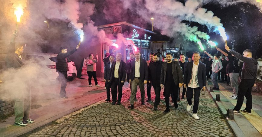 GENÇLER ENERJİSİYLE BİZE GÜÇ VERİYOR