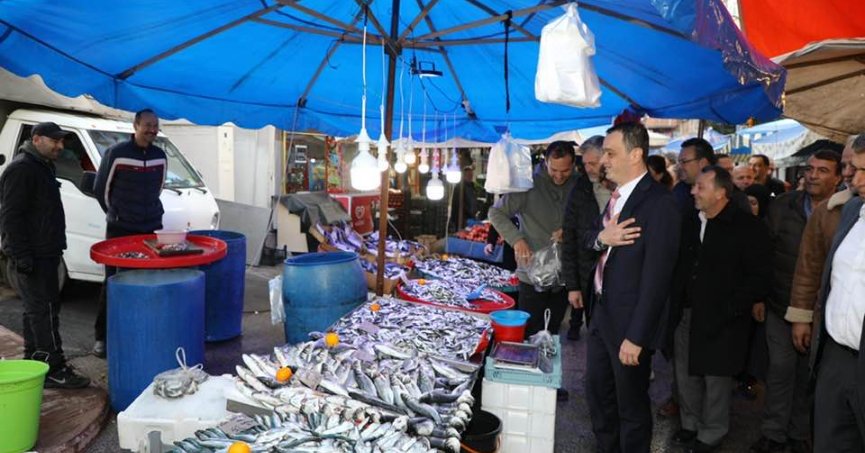 Çetinkaya, Salı Pazarı Esnafını Ziyaret Etti