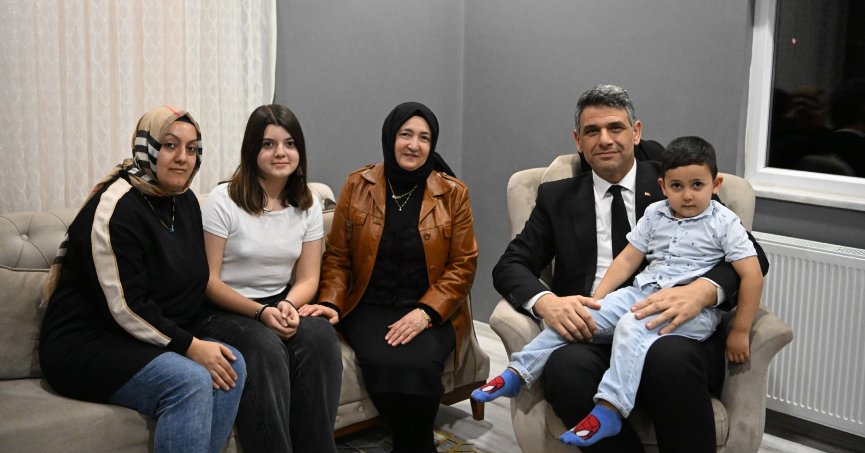 ESNAFIMIZLA DAİMA OMUZ OMUZAYIZ