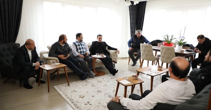 Çetinkaya’dan Hasan Hoca’ya Umre Ziyareti