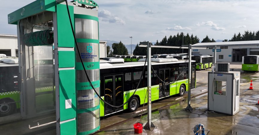 Otobüsler gri suyla yıkanıyor, litrelerce su tasarrufu sağlanıyor