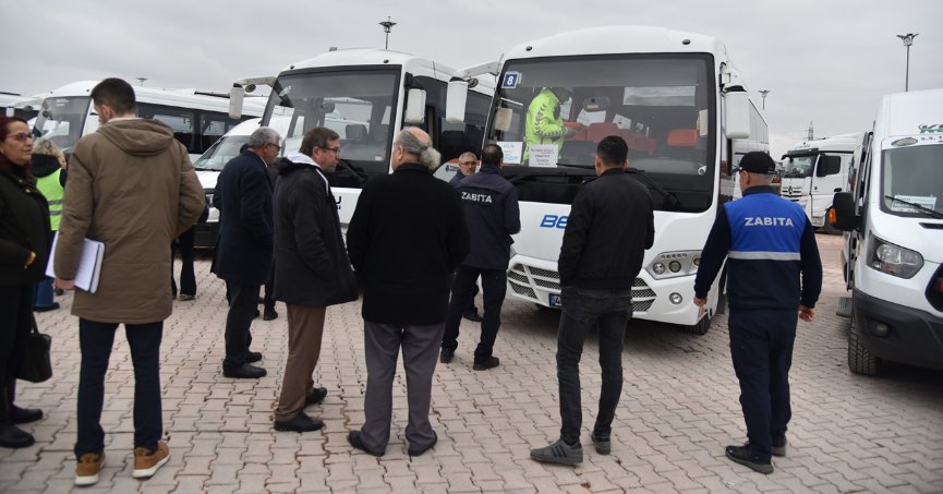 KARTEPE’DE ÖĞRENCİLERE GÜVENLİ YOLCULUK