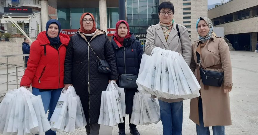 Ak Kadınlara Teşekkür