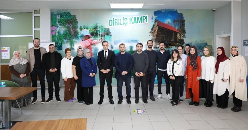 Çetinkaya’dan Akademi Lise’ye Ziyaret 