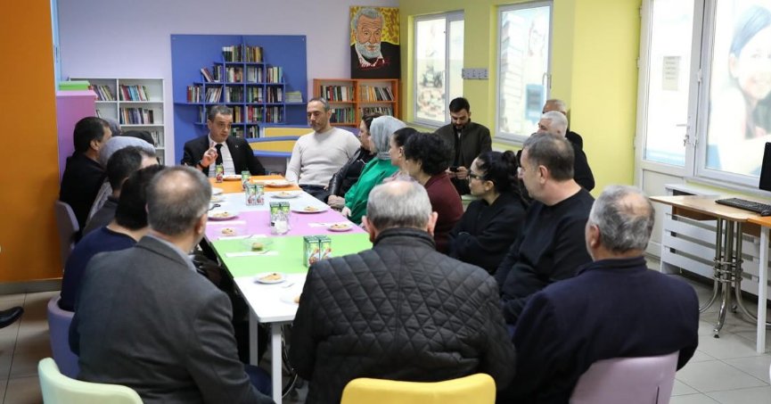 Çetinkaya’dan Karamürsel Alp Bilgi Evine Ziyaret