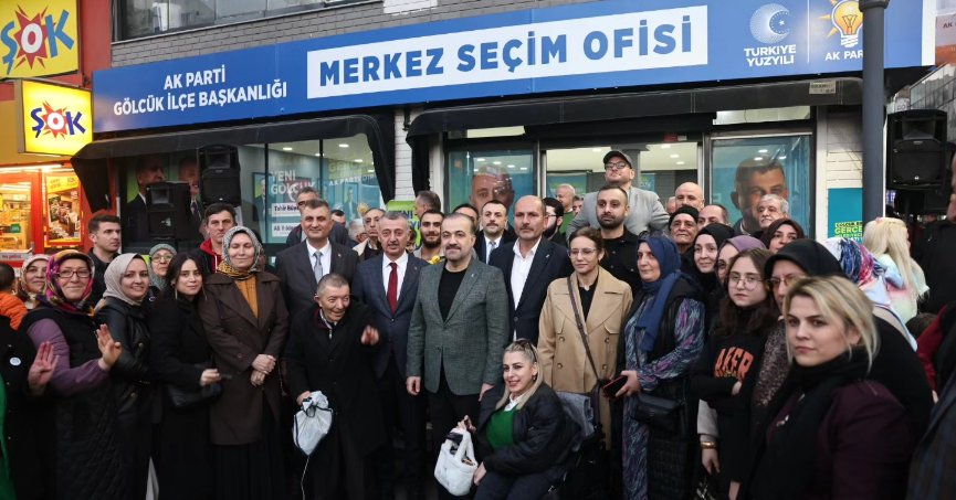 AK Parti’den miting havasında seçim ofisi açılışı