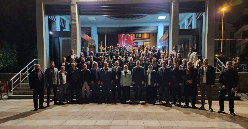 Başkan Sezer, “Mahalle başkanlarımız göz bebeğimiz”