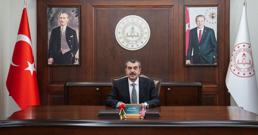 Okullarda ders saatleri değişiyor