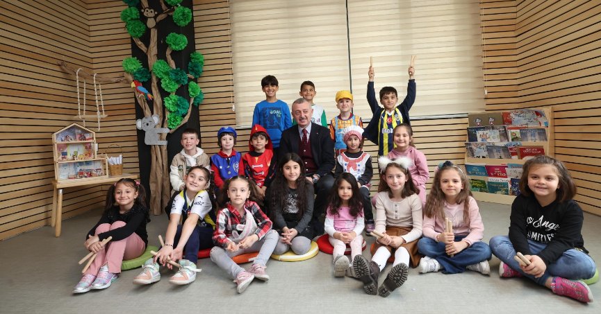 Başkan çocukların Ramazan şenliğine katıldı