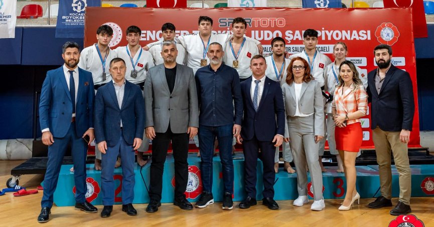 Gençler Türkiye Şampiyonasında 1 numara Kağıtspor