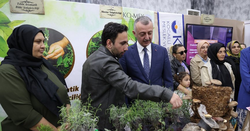 KO-MEK’te ilk sergi Kartepe ile başladı