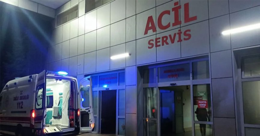 Komşusunu eşi ve çocuğunun yanında vurdu