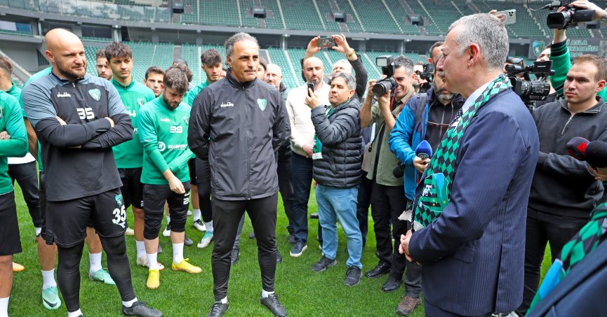 Başkan Büyükakın’dan Kocaelispor’a moral ziyareti