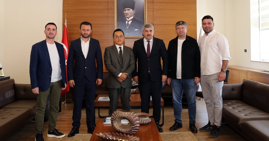 Hindistan Başkonsolosu Vinito’dan KOTO’ya ziyaret