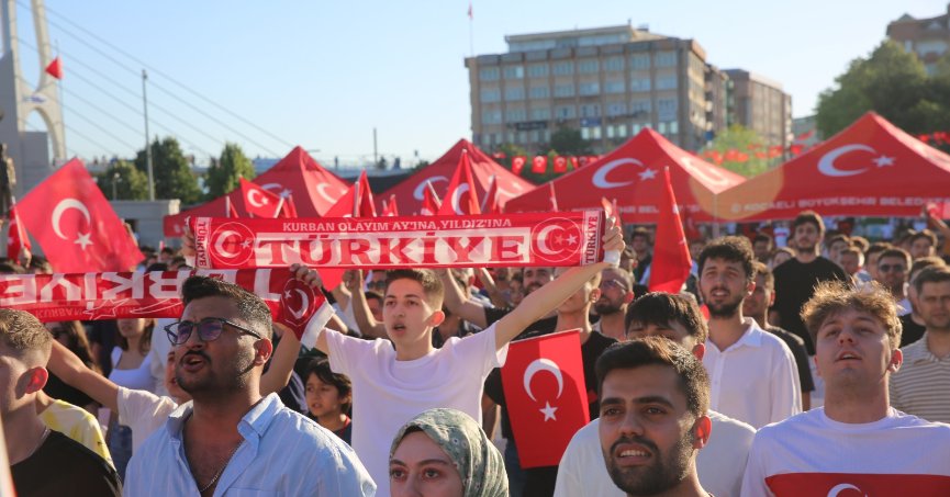 Kent Meydanında çifte bayram coşkusu