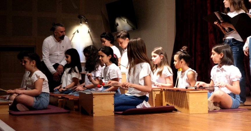 GÜZEL VE GELENEKSEL SANATLARIN SERGİLERİ