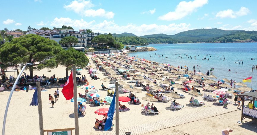 Mavi Bayraklı plajda denize girme keyfini kaçırmayın
