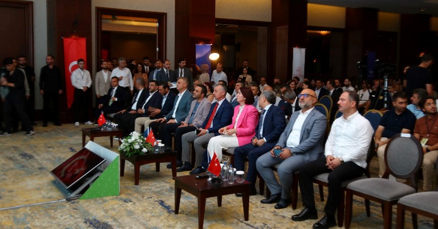 “KOCAELİ DİĞER BELEDİYELERE ÖRNEK OLACAK”