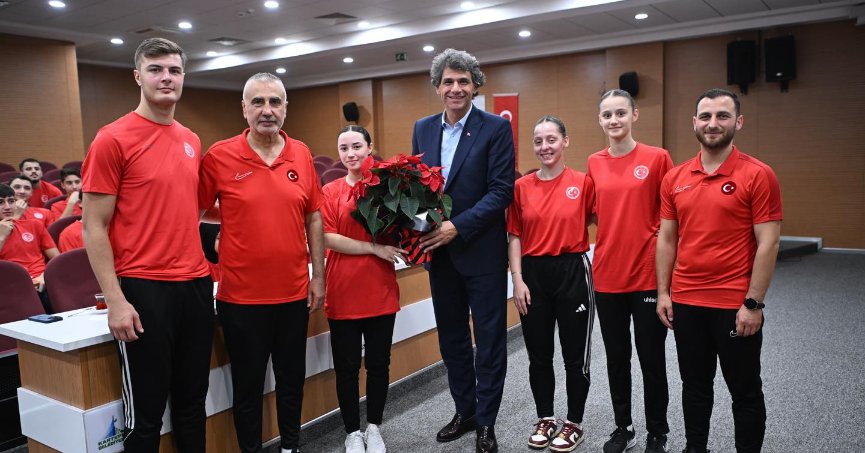 BAŞKAN KOCAMAN MİLLİ SPORCULARA BAŞARILAR DİLEDİ