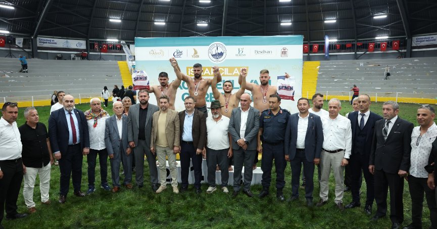 İshakçılar’da Başpehlivan Seçkin Duman