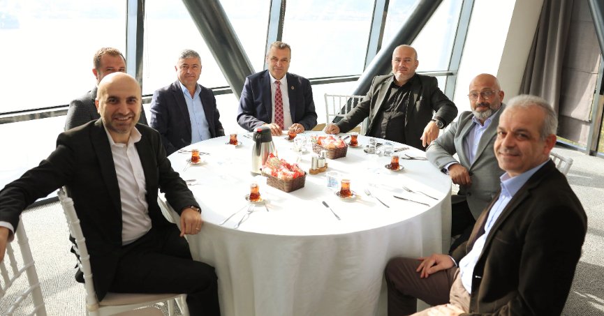 Derince’de Muhtarlar Günü Buluşması