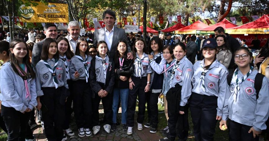  KARTEPE’DE COŞKULU AYVA FESTİVALİ