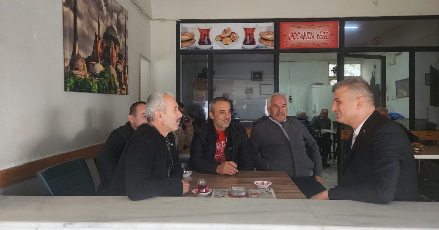 BAŞKAN SEZER VATANDAŞLAR VE ESNAFLA İÇ İÇE