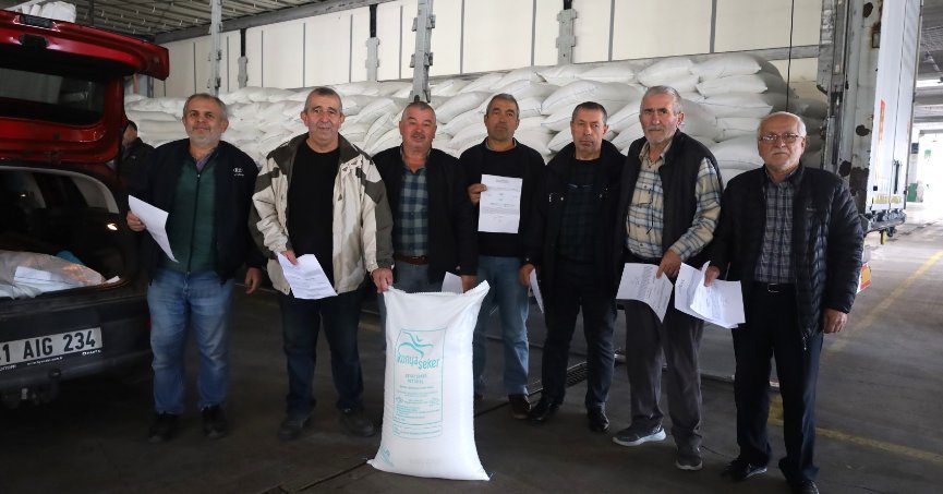 ARI YEMLERİ ÜRETİCİLERE TESLİM EDİLDİ