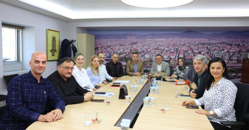 “Halkımızın Taleplerine Çözüm Üretiyoruz”