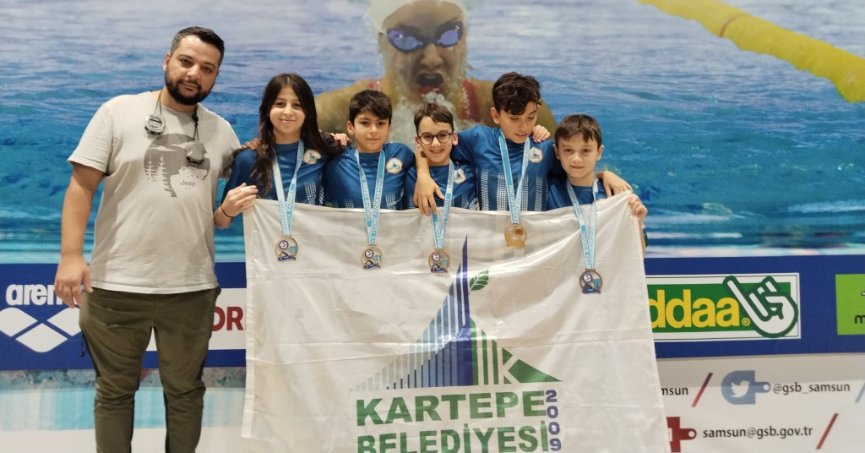 Kartepe Belediyespor Yüzme Takımından Tarihi Zafer