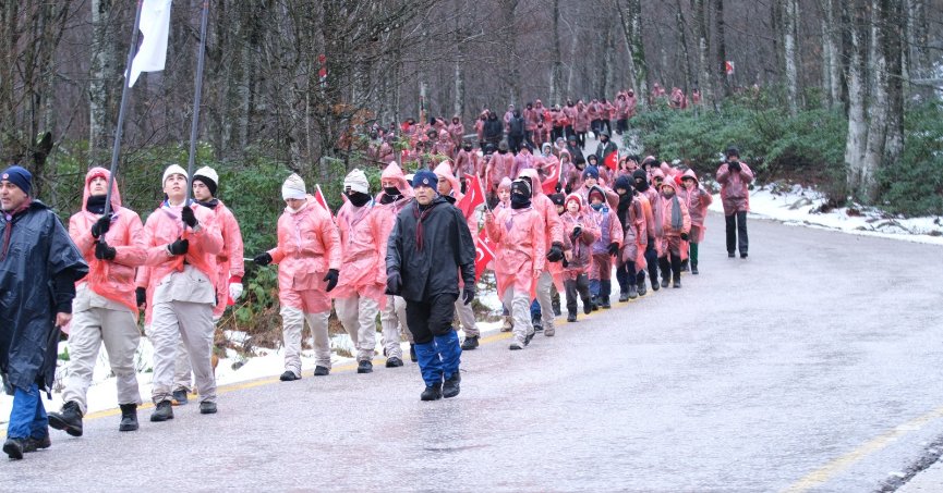Kağıtspor izcileri Sarıkamış Şehitleri için yürüdü