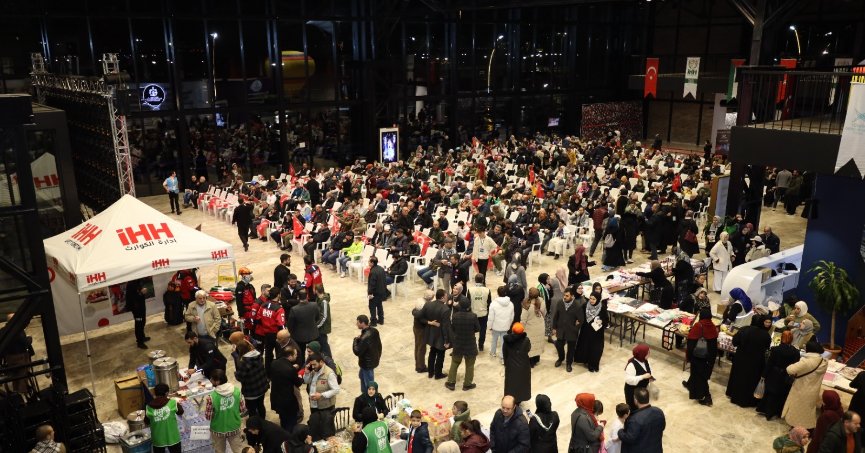 En uzun gecede, 12. Yetim Gecesi buluşmasına yoğun ilgi