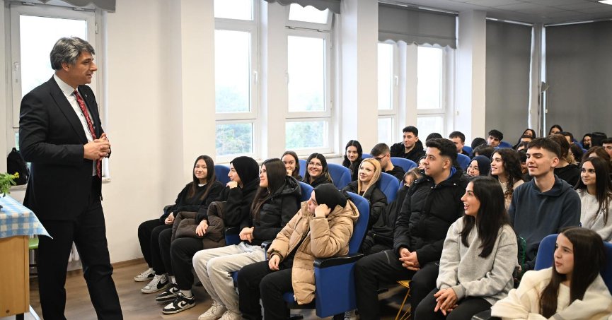 GENÇLERİN SESİNE KULAK VERİLDİ