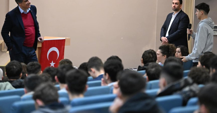 BAŞKAN KOCAMAN’A SÜRPRİZ KARŞILAMA